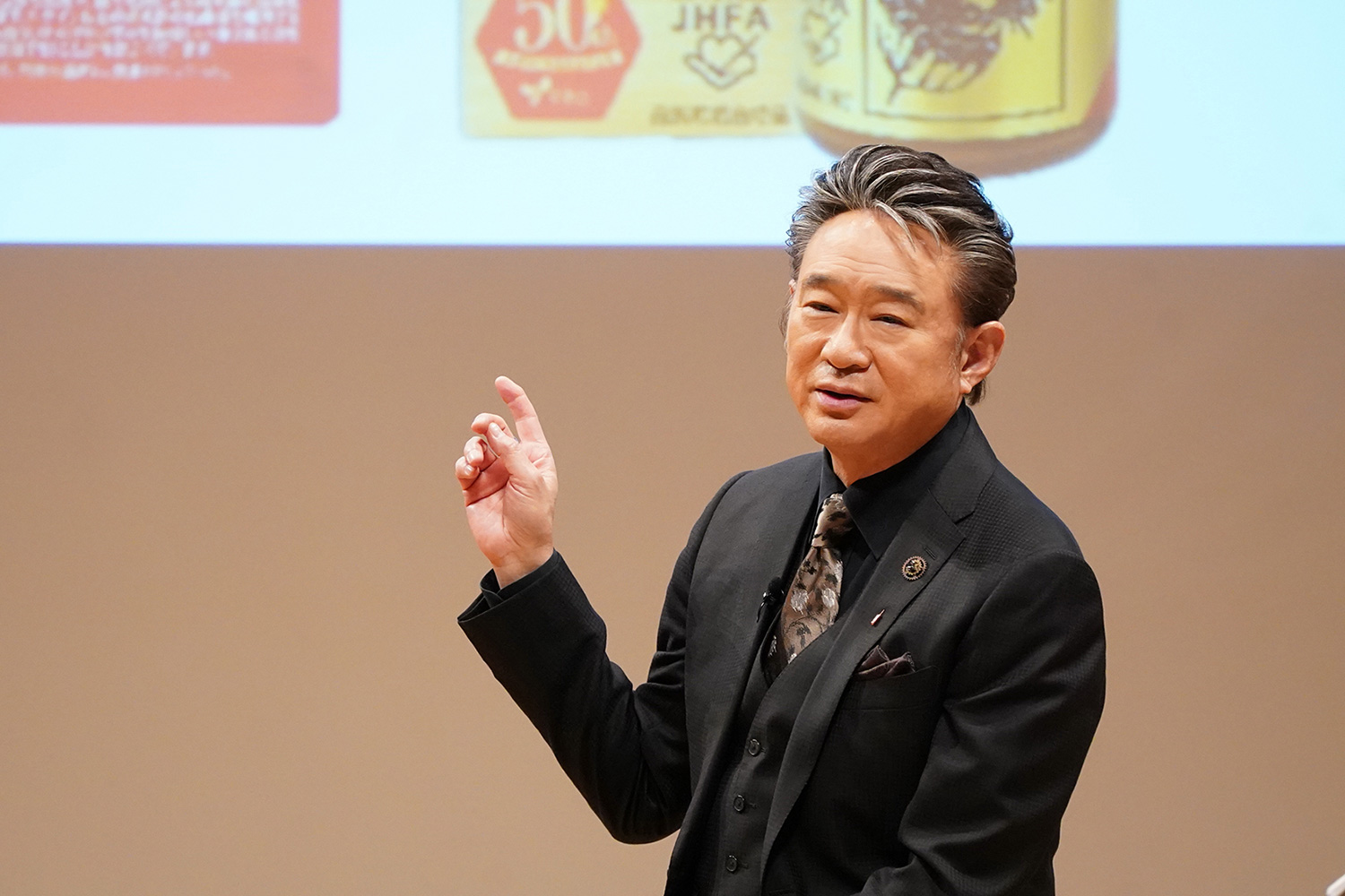 愛飲のサプリについて語る船越さん